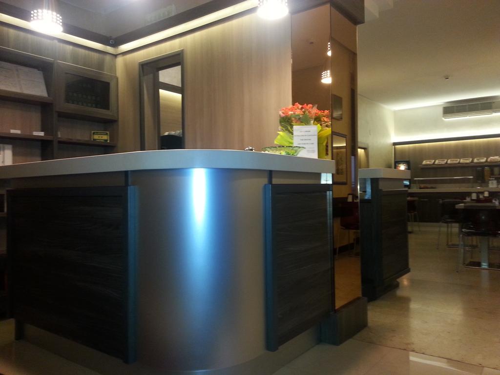 Hotel Garden Milan Luaran gambar