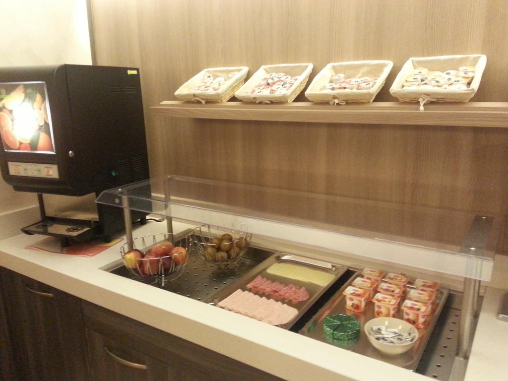 Hotel Garden Milan Luaran gambar