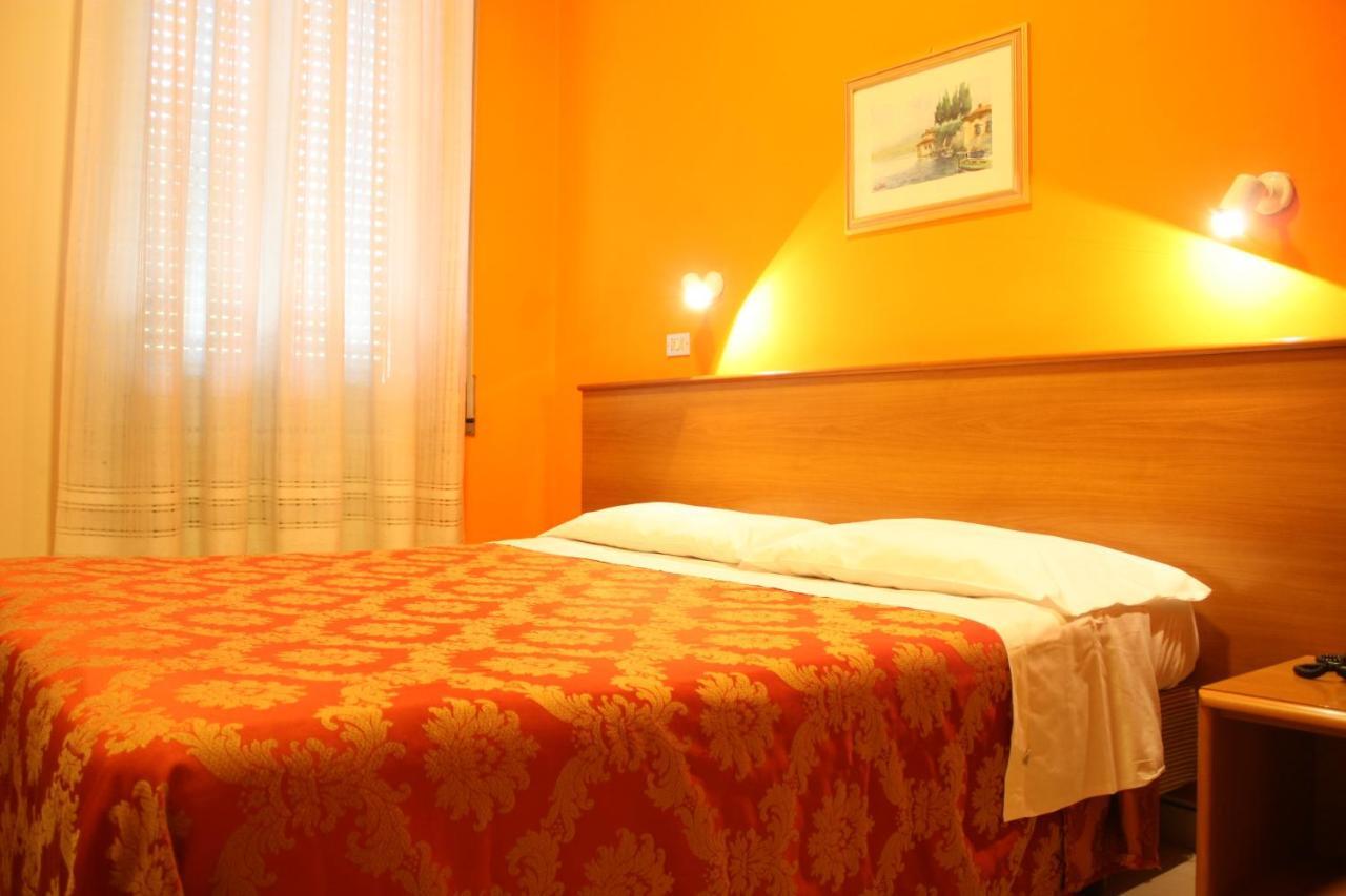 Hotel Garden Milan Luaran gambar